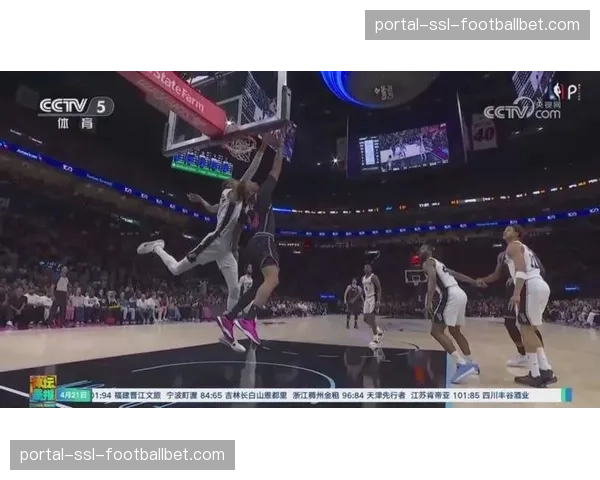 文班亚马全票当选最佳防守球员，成NBA历史首人